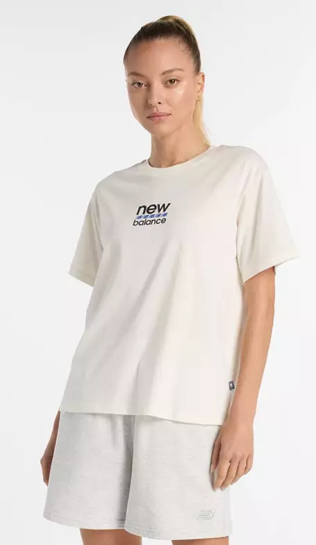 New Balance Relaxed Graphic SS Tee naist - Naisten t-paidat ja topit - 1979673522 - 1